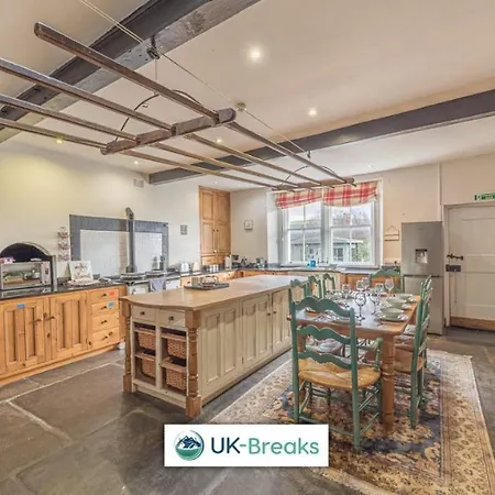 度假居 Historic St Bees Farmhouse Hot Tub Games Summer Gatherings *