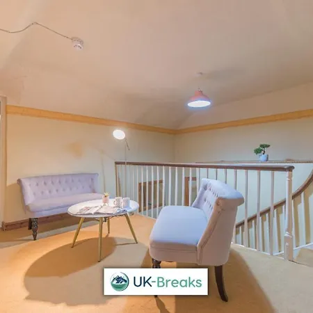 Historic In Pet Friendly Holiday home St Bees