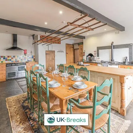 Historic In Pet Friendly Holiday home *