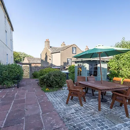 Historic In Pet Friendly Holiday home